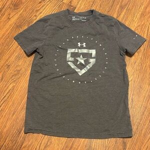 Under Armour youth tshirt
